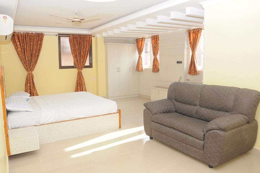 فندق شينايفي  Hariharan Residency - Poonamallee الغرفة الصورة